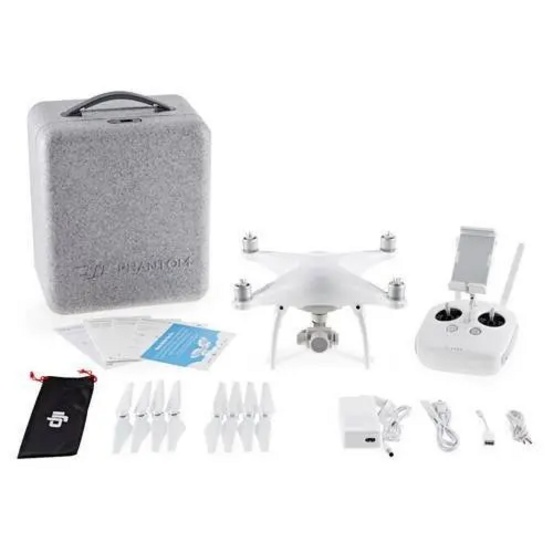 Квадрокоптер DJI Phantom 4