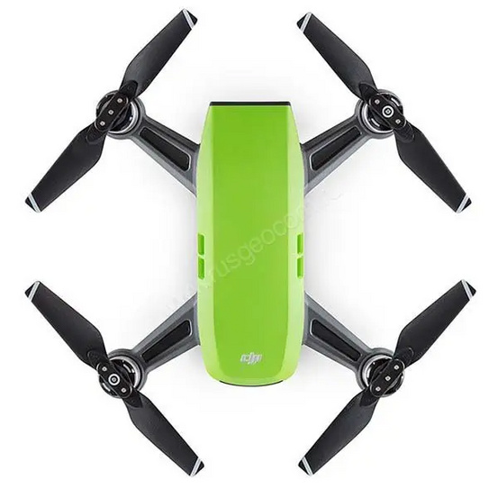 Квадрокоптер DJI Spark Meadow Green, зеленый с 2 дополнительными батареями