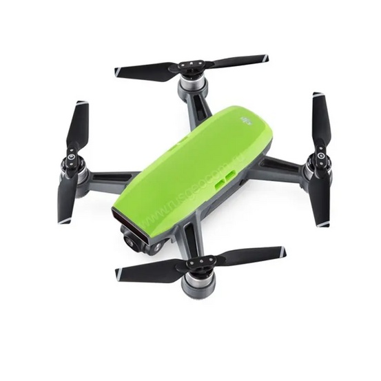 Квадрокоптер DJI Spark Combo Meadow Green, зеленый