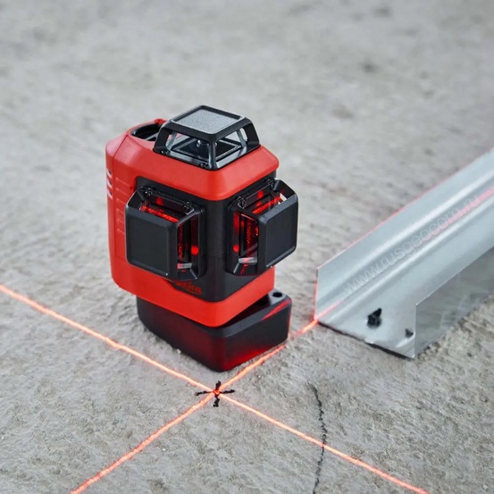 Лазерный нивелир Leica Lino L6R-1