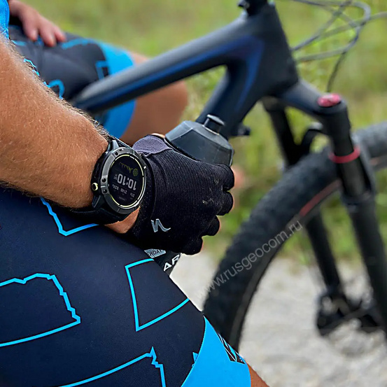 Часы Garmin Enduro титановый корпус с угольно-серым DLC-покрытием и черный нейлоновый ремешок UltraFit