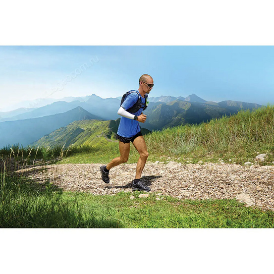 Часы Garmin Enduro стальной корпус и серый нейлоновый ремешок UltraFit
