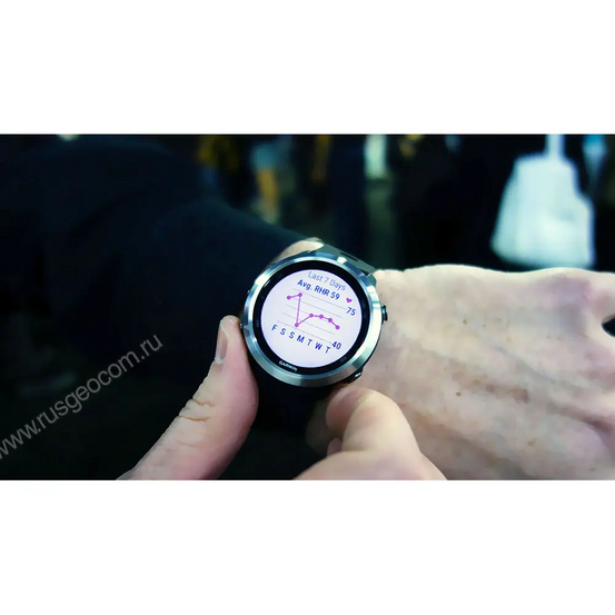 Часы Garmin Forerunner 645 с черным ремешком