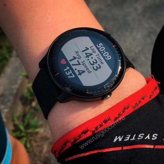 Часы Garmin Vivoactive 3 черные с черным ремешком