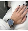 Часы Garmin Vivomove Luxe золотистые черные с кожаным ремешком