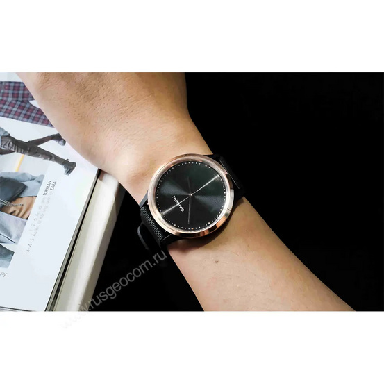 Часы Garmin Vivomove HR розовое золото с черным ремешком