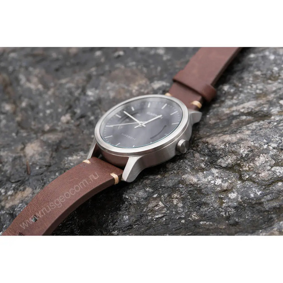 Часы Garmin Vivomove HR серебряные с темно-коричневым кожаным ремешком