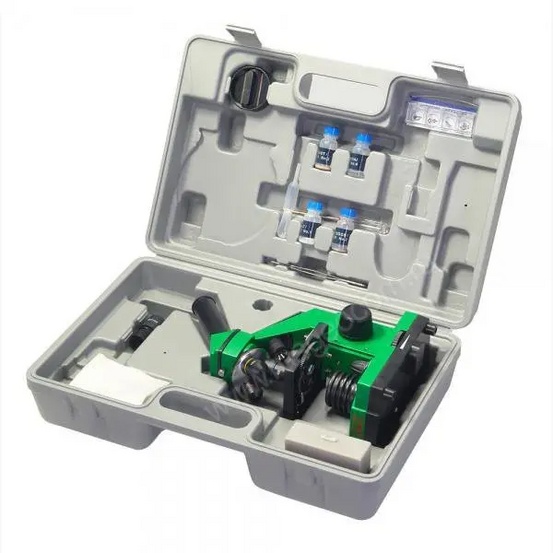 Микроскоп Микромед Эврика 40x-400x в кейсе (лайм)