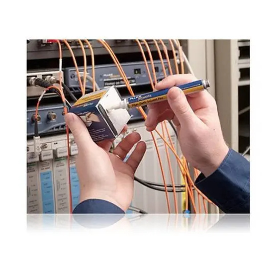 Fluke Networks NFC-KIT-BOX, набор для чистки коннекторов и разъемов 2,5 мм