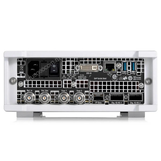 Генератор сигналов Rohde & Schwarz SMCV100B, базовый блок