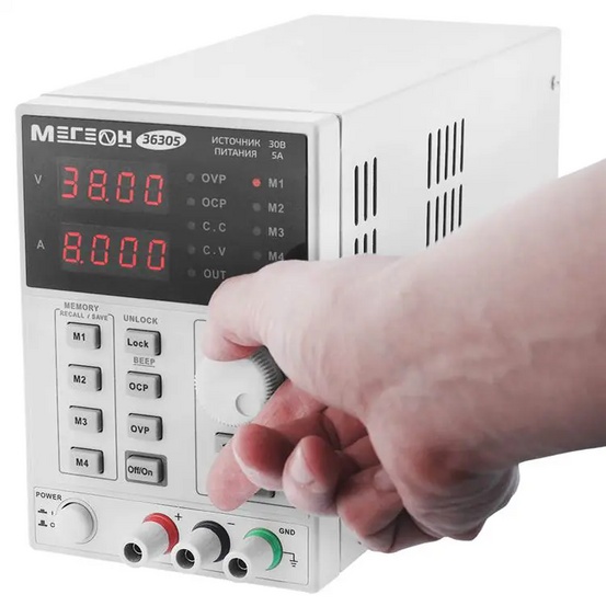 Одноканальный программируемый линейный источник питания МЕГЕОН 36305