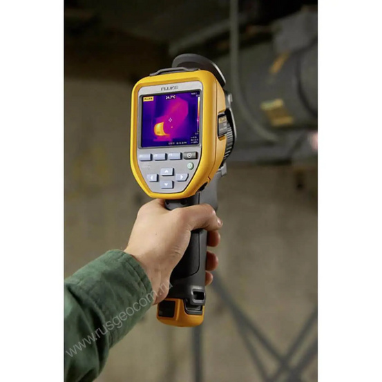 Комплект тепловизор Fluke Ti300+ и интеллектуальный телеобъектив инфракрасного диапазона с 2-кратным увеличением Fluke-LENS/TELE2 12° x 9°