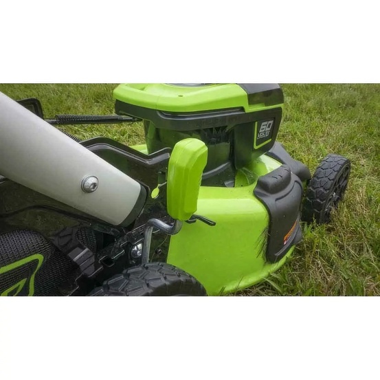 Аккумуляторная газонокосилка самоходная Greenworks GD60LM51SPK4 бесщеточная, 60V с АКБ 4 Ач + ЗУ 2А