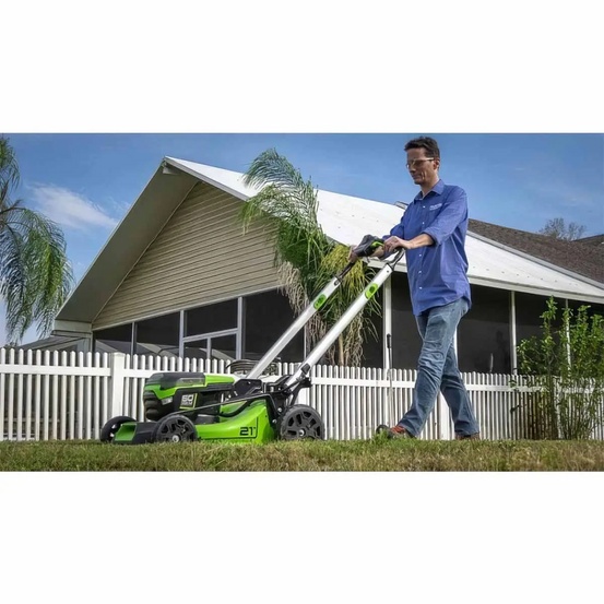 Аккумуляторная газонокосилка самоходная Greenworks GD60LM51SPK4 бесщеточная, 60V с АКБ 4 Ач + ЗУ 2А