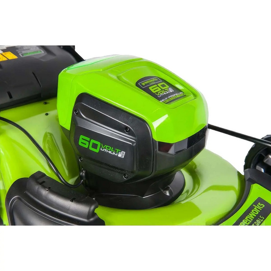 Аккумуляторная газонокосилка самоходная Greenworks GD60LM46SP бесщеточная, 60V с АКБ 2 Ач + ЗУ 2А