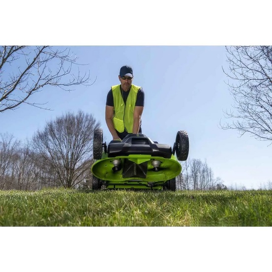 Аккумуляторная газонокосилка самоходная Greenworks TwinForce GC82LM61S бесщеточная, 82V с АКБ 5 Ач + ЗУ 4А