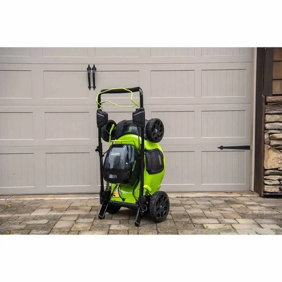 Аккумуляторная газонокосилка самоходная Greenworks GC82LM51SP2 бесщеточная, 82V с АКБ 8 Ач + ЗУ 4А