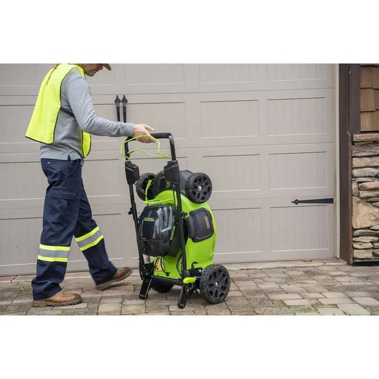 Аккумуляторная газонокосилка самоходная Greenworks GC82LM51SP2 бесщеточная, 82V с АКБ 8 Ач + ЗУ 4А