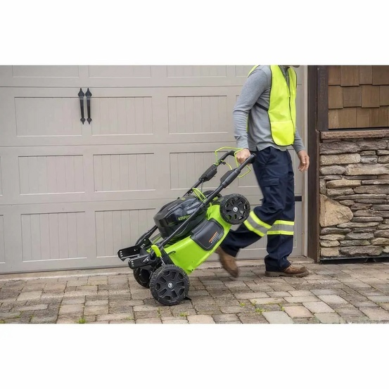 Аккумуляторная газонокосилка самоходная Greenworks GC82LM51SP2 бесщеточная, 82V с АКБ 2.5 Ач + ЗУ 8А быстрое