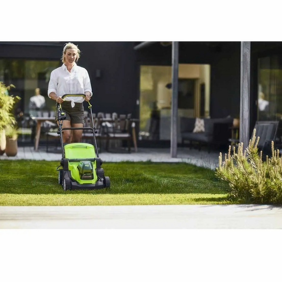 Аккумуляторная газонокосилка Greenworks G24X2LM41, 24V с 2хАКБ 4 Ач USB, без ЗУ