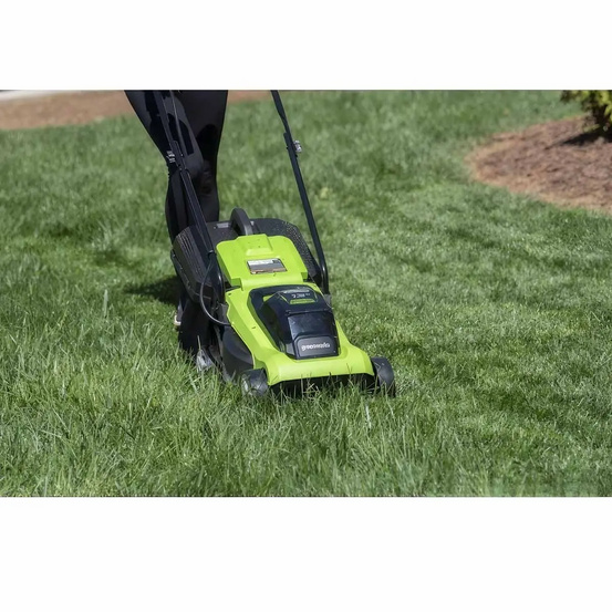 Аккумуляторная газонокосилка Greenworks G24X2LM41, 24V с 2хАКБ 4 Ач USB, без ЗУ