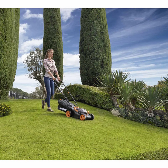 Газонокосилка аккумуляторная WORX WG779E.1 34см, 40V, 4Ач х2, ЗУ