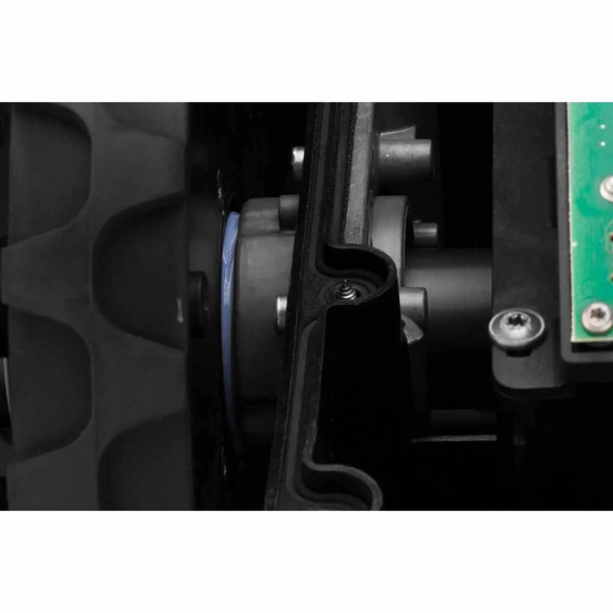 Робот газонокосилка Caiman Tech X4 Basic Premium 1800м2