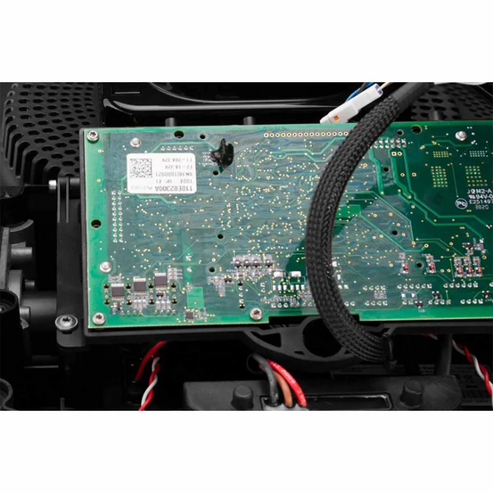 Робот газонокосилка Caiman Tech X4 Basic Premium 1800м2