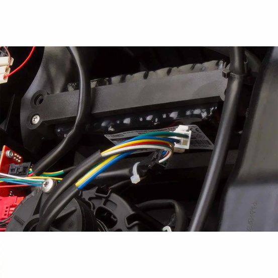 Робот газонокосилка Caiman Tech Crosser 4WD 3500м2