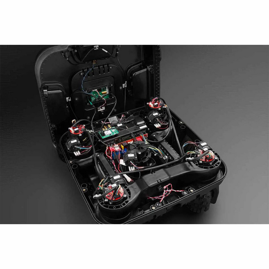 Робот газонокосилка Caiman Tech Crosser 4WD 3500м2