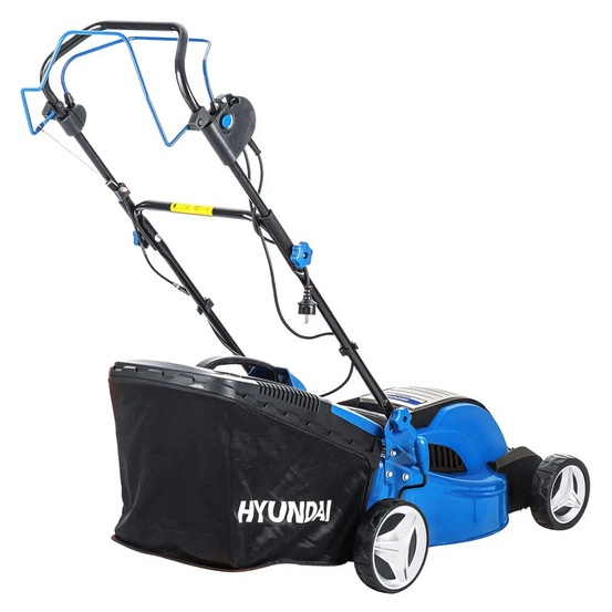 Электрическая газонокосилка Hyundai LE 4600S Drive