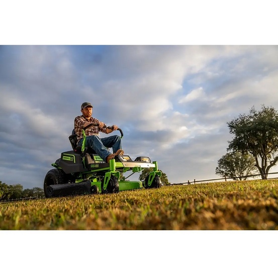 Райдер с нулевым радиусом разворота Greenworks GC82ZT107 82V (107 см) бесщеточный аккумуляторный с 6хАКБ 5 Ач + ЗУ GС82СР600