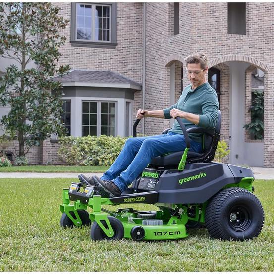 Райдер с нулевым радиусом разворота Greenworks GC82ZT107 82V (107 см) бесщеточный аккумуляторный без АКБ и ЗУ