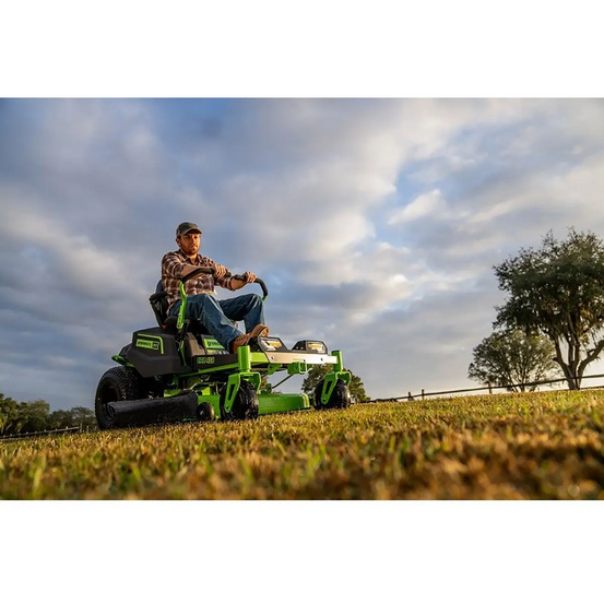 Райдер с нулевым радиусом разворота Greenworks GC82ZT107 82V (107 см) бесщеточный аккумуляторный без АКБ и ЗУ