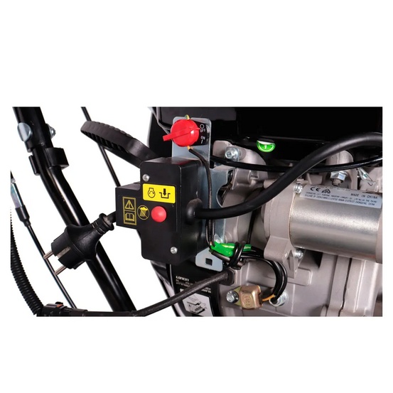 Снегоуборщик бензиновый самоходный CHAMPION ST861