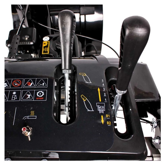 Снегоуборщик бензиновый самоходный CHAMPION ST662E