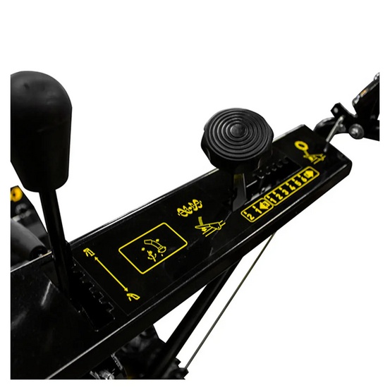 Снегоотбрасыватель бензиновый самоходный CHAMPION ST655