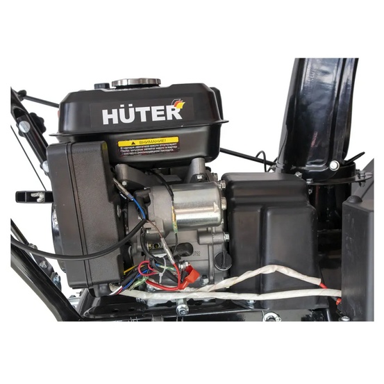 Снегоуборщик бензиновый самоходный Huter SGC 5500B