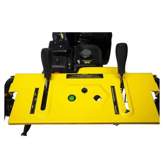 Снегоуборщик бензиновый самоходный Huter SGC 4100LX