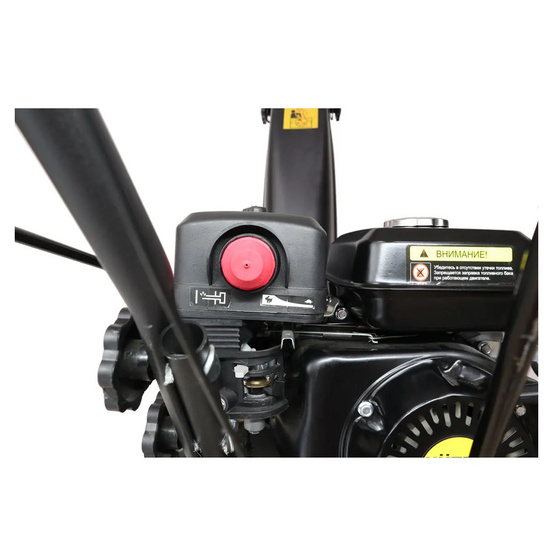 Снегоуборщик бензиновый самоходный Huter SGC 4000E