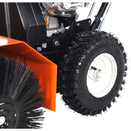 Бензиновая самоходная подметальная машина YARD FOX 800SL