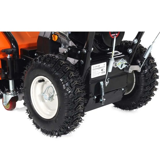 Бензиновая самоходная подметальная машина YARD FOX 600SL