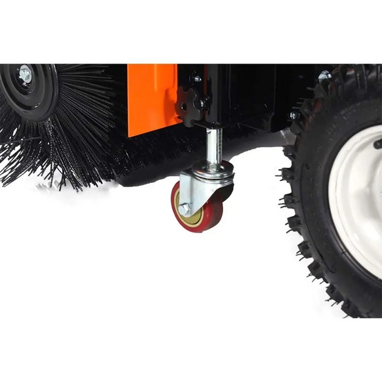 Бензиновая самоходная подметальная машина YARD FOX 600SL