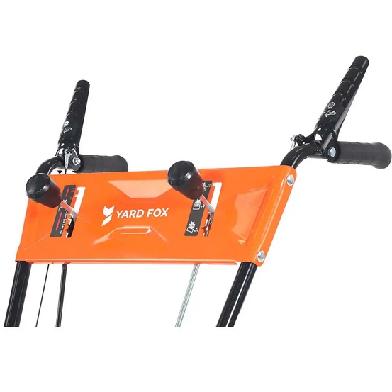 Бензиновая самоходная подметальная машина YARD FOX 600SL