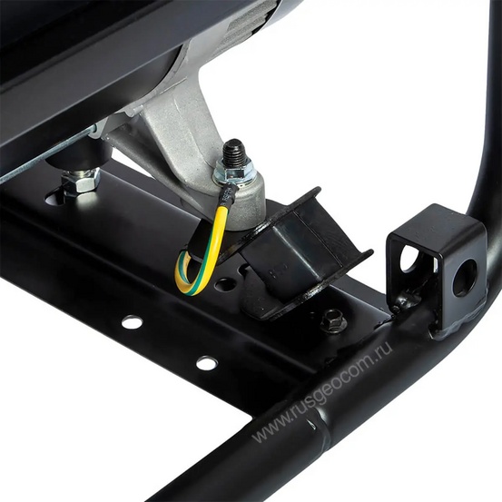 Бензиновый генератор DDE G650