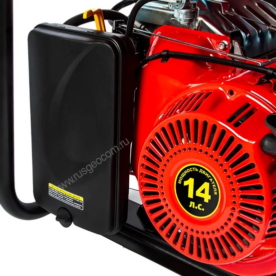 Бензиновый генератор DDE G650