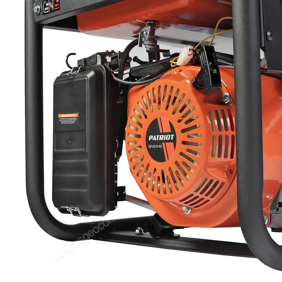 Бензиновый генератор Patriot GP 8210AE