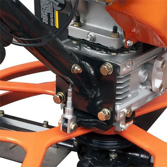 Затирочная машина бензиновая GROST ZM-600