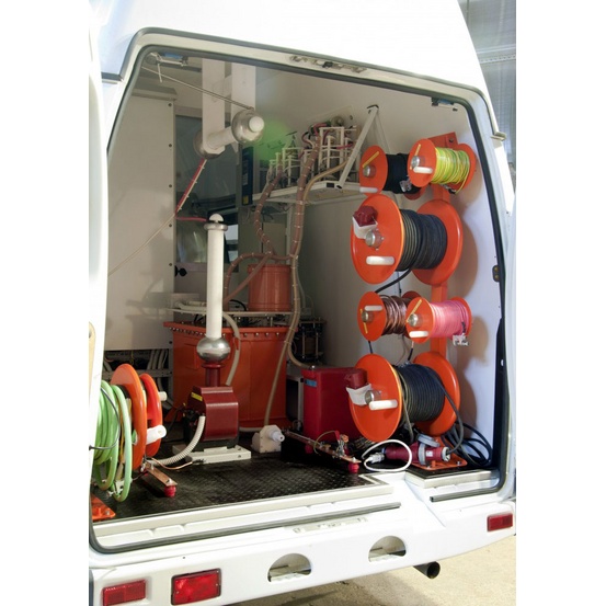 Аппарат испытания диэлектриков АИСТ 50М с «сухим» трансформатором