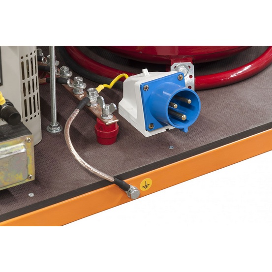 Аппарат испытания диэлектриков АИСТ 100М(G) с элегазовым (SF6) трансформатором (100 мА)